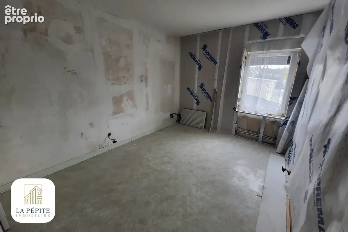 Maison semi-individuelle rénovée - 108,8 m2 - 3 chambres - Terrain, garages et dépendances - photo 17