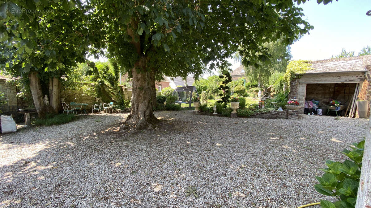 Maison à MATIGNY