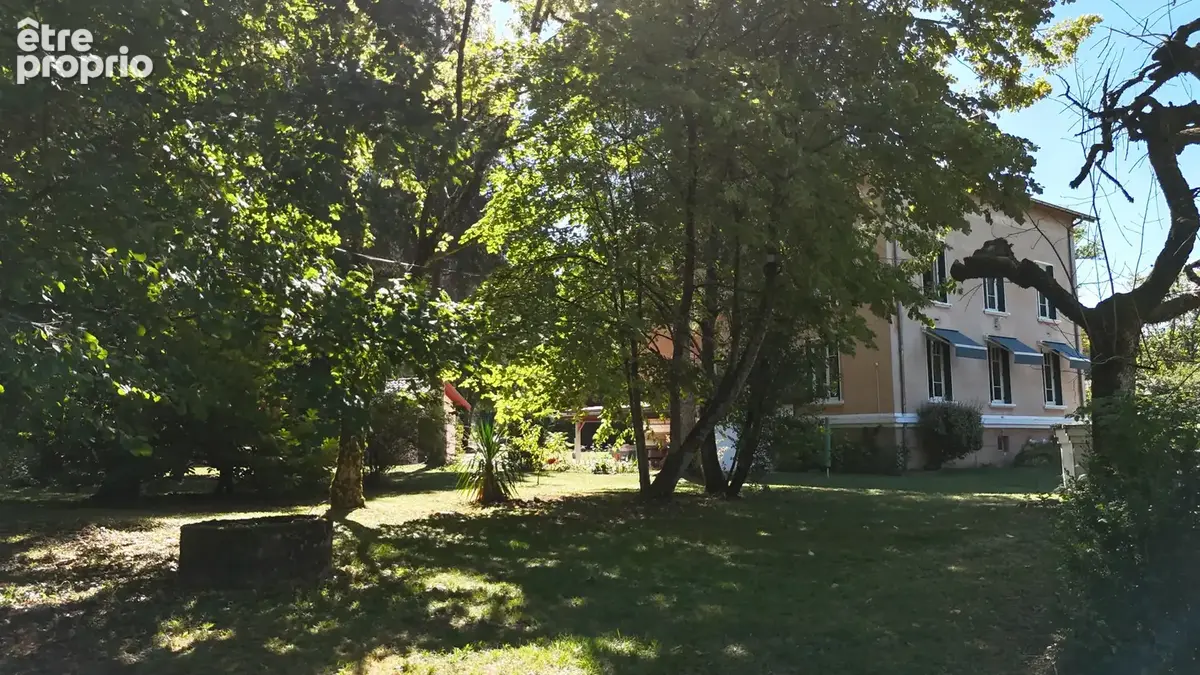 Propriété d’exception au bord de la rivière d’Ain   Parc de plus d’un hectare - photo 11