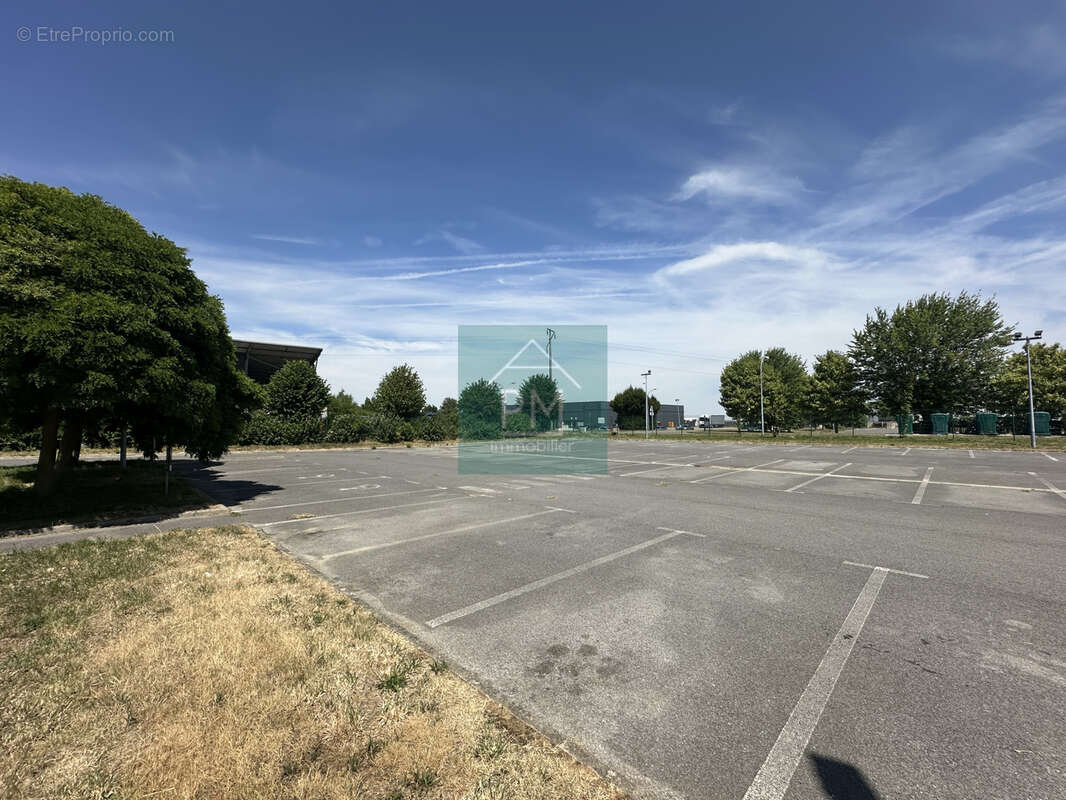 Opportunité rare   local commercial indépendant 1 156 m2   terrain 5 000 m2 - photo 2