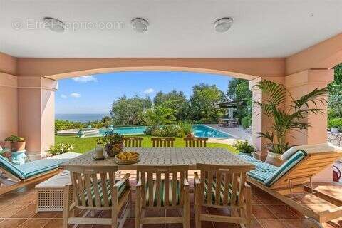 Maison 257 m² à Menton  - photo 2