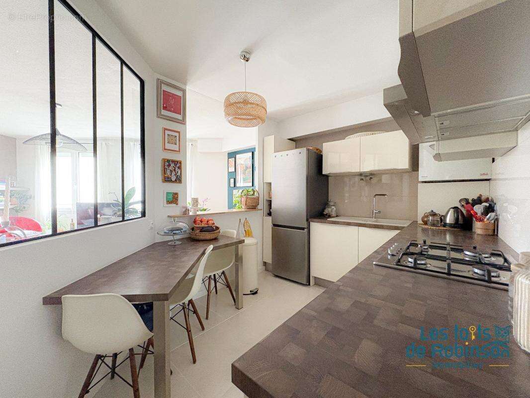 Appartement à LE PLESSIS-ROBINSON