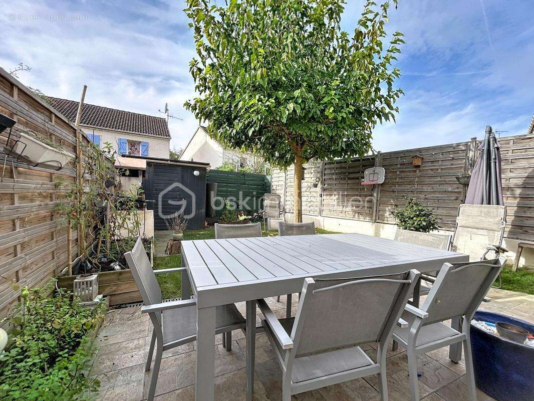 Maison à CORBEIL-ESSONNES