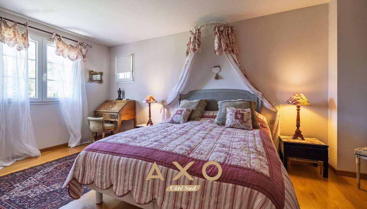 Maison à MEYRARGUES