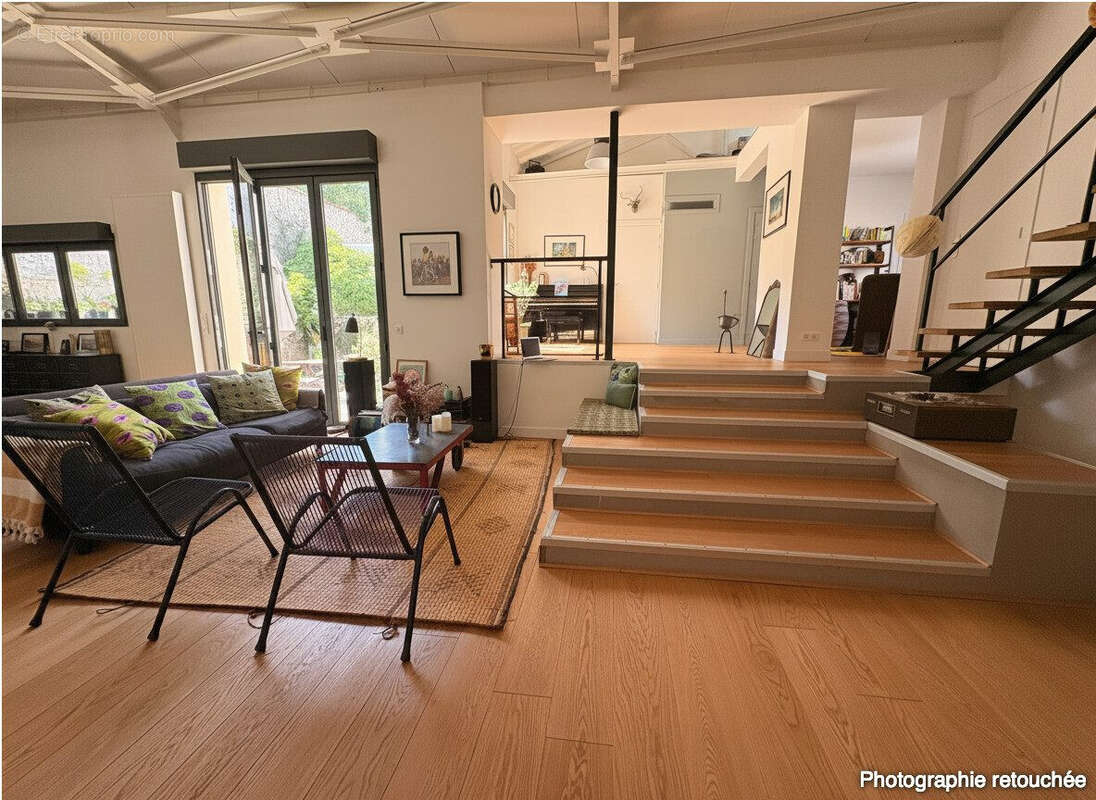 Maison 142 m² à Pantin  - photo 3
