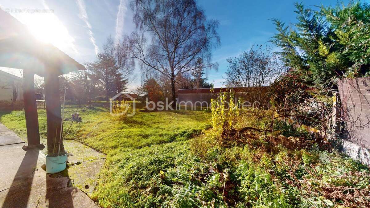 Maison à BEAUNE-LA-ROLANDE