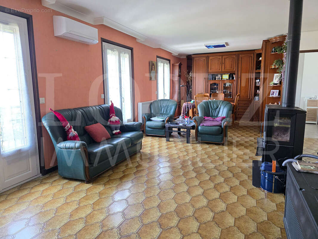 Maison Aussillon 5 pièce(s) 92 m2 - photo 3