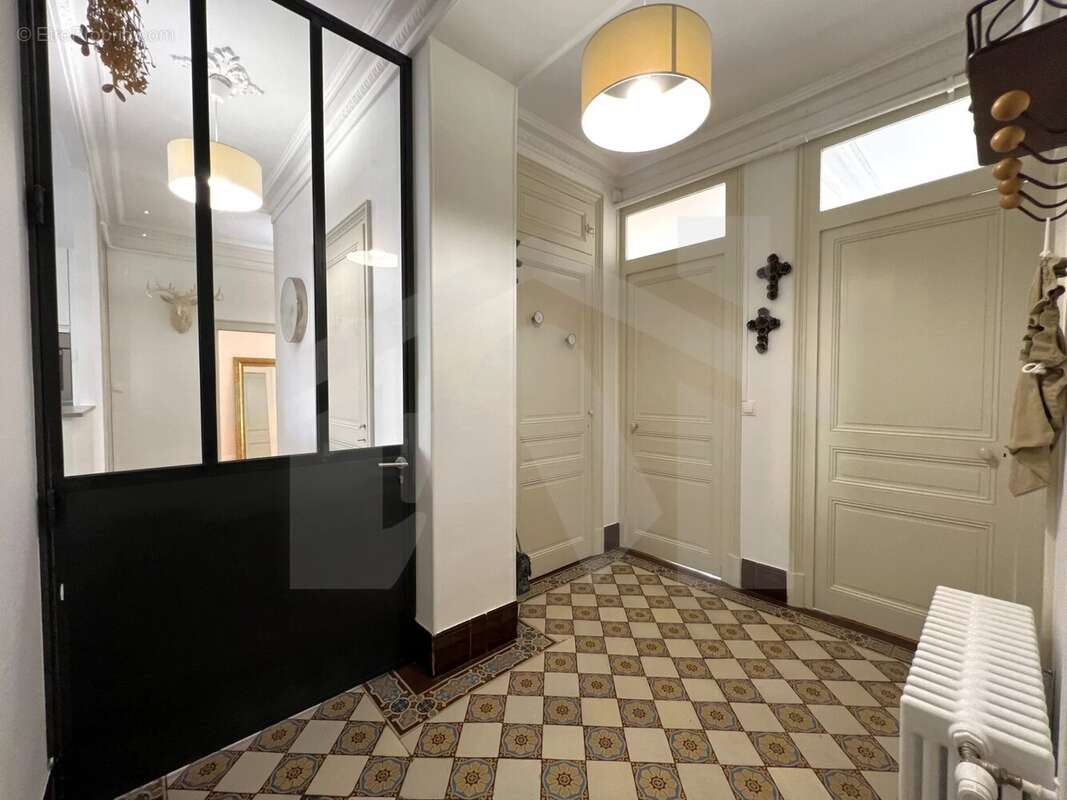 Appartement de caractère   113,76 m2   dernier étage   greno - photo 10