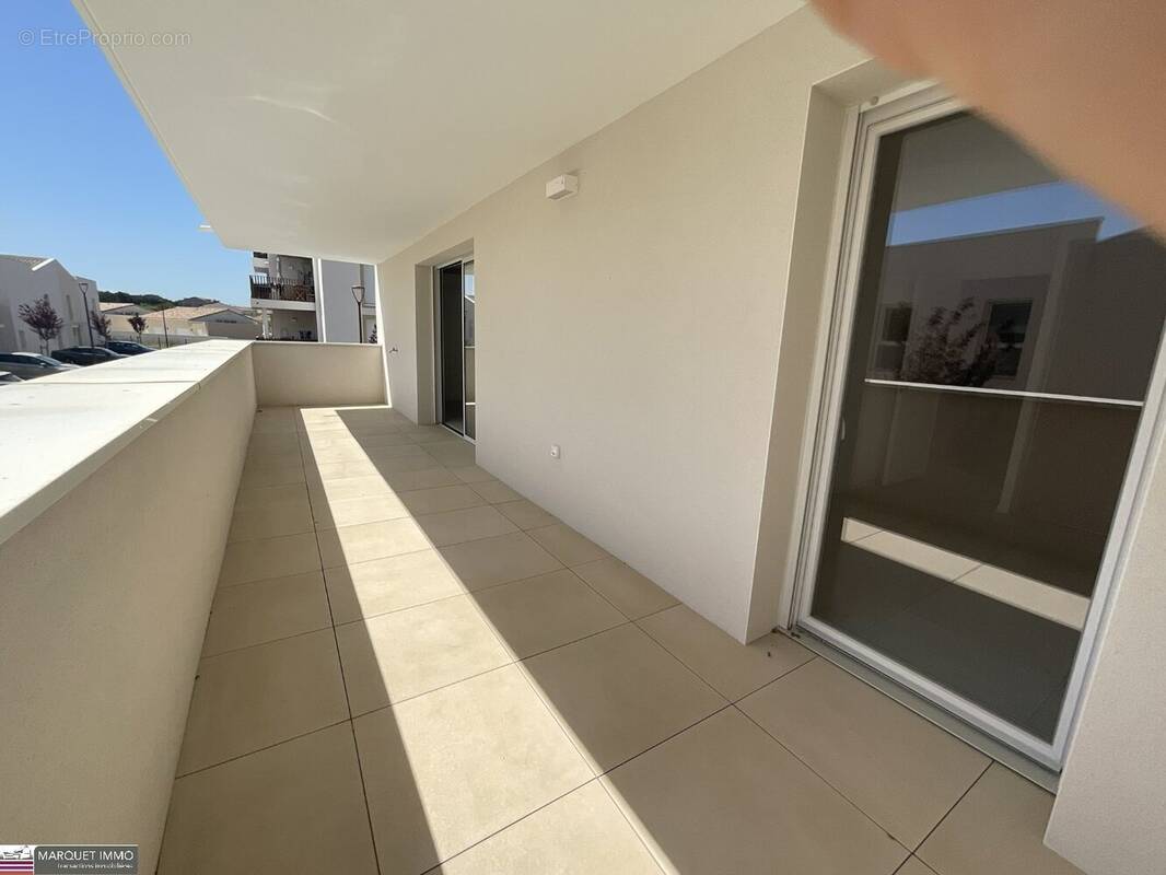 Appartement à SAUVIAN
