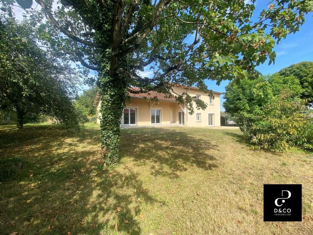 Maison à PONT-DE-VEYLE