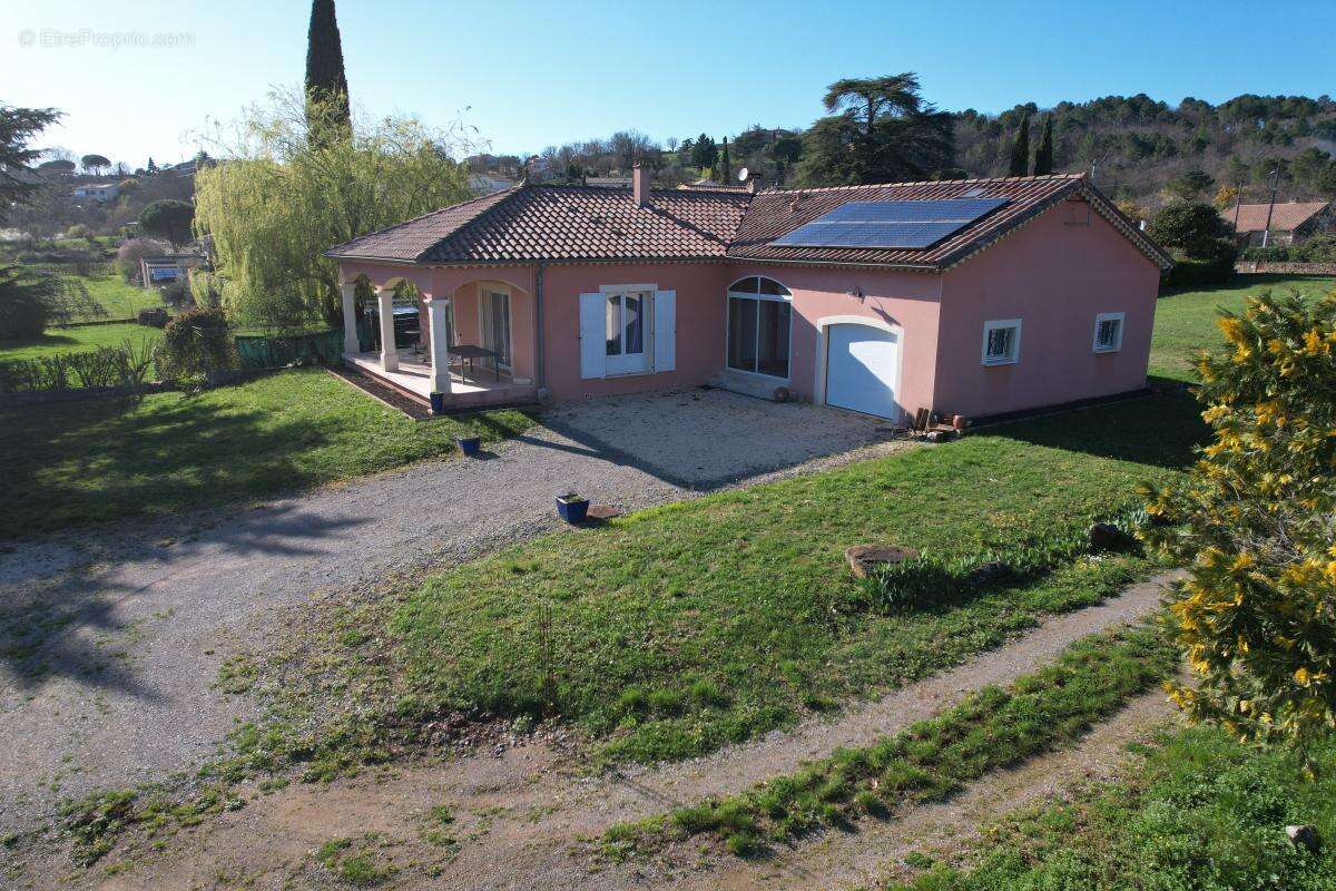 Maison à LAURAC-EN-VIVARAIS