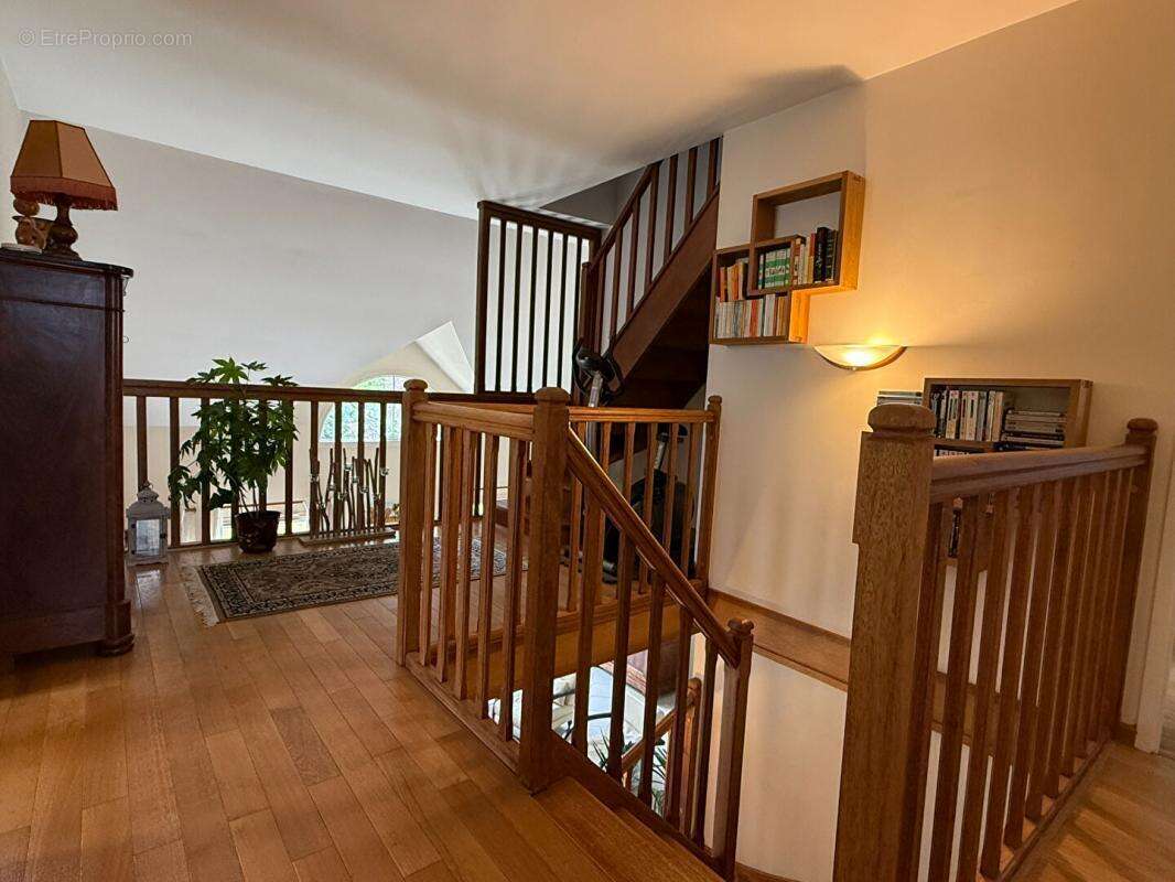 Maison à AUVERS-SUR-OISE