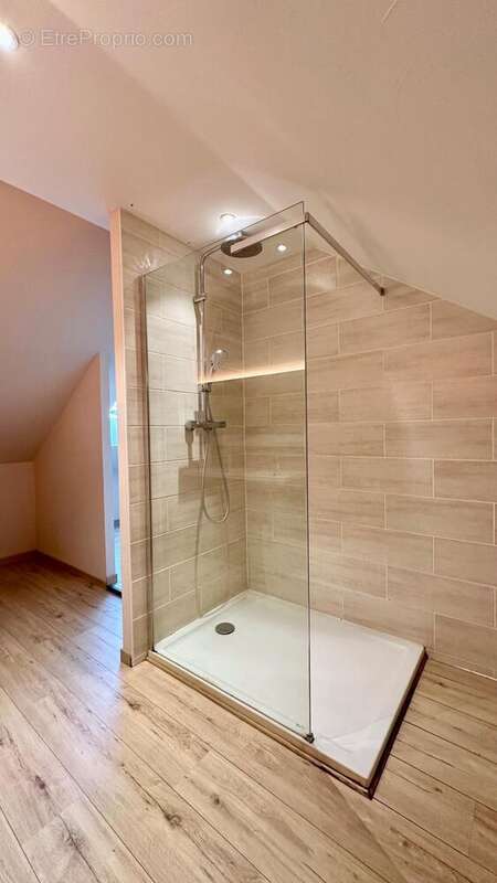 Photo 8 - Maison à MAISONSGOUTTE