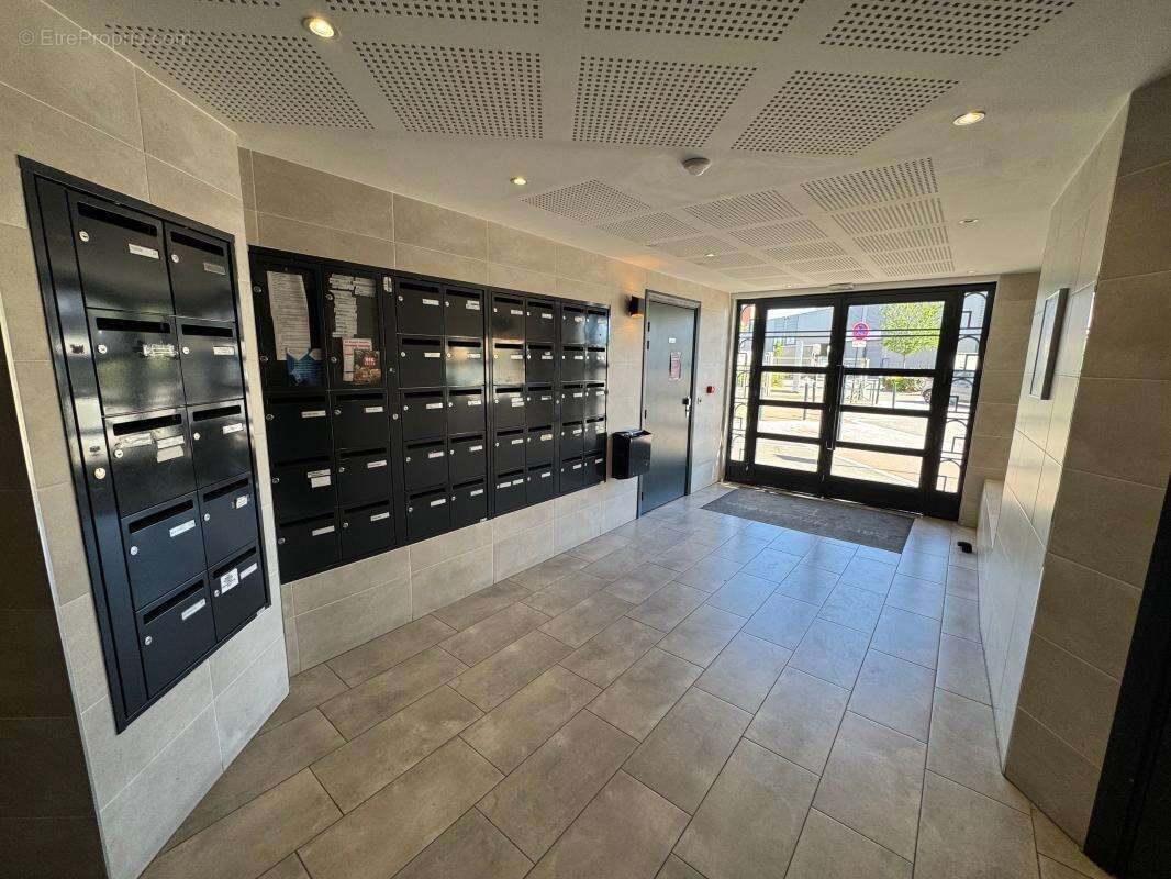 Appartement à LE BLANC-MESNIL