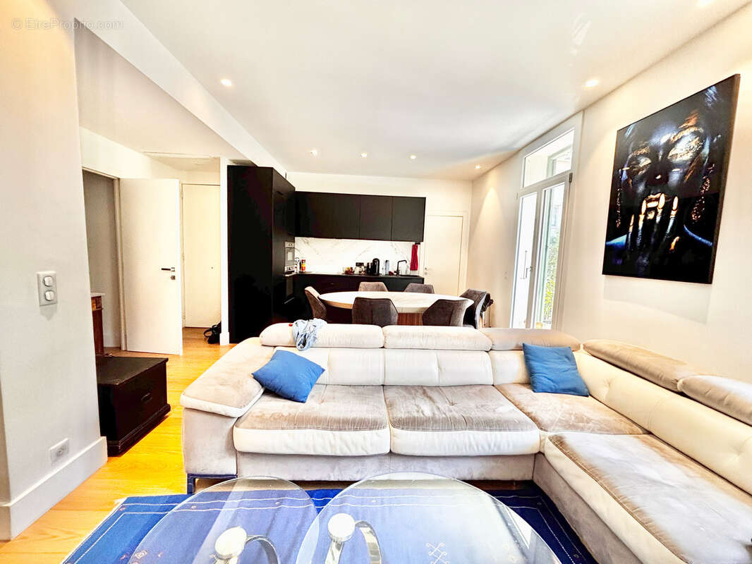 Cannes bas petit juas t5 de 90 m2 terrasse plein sud faibles charges deux box - photo 5