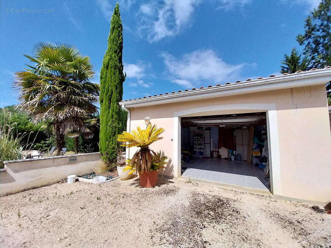 Maison 188m² à fontaine-le-comte - photo 11
