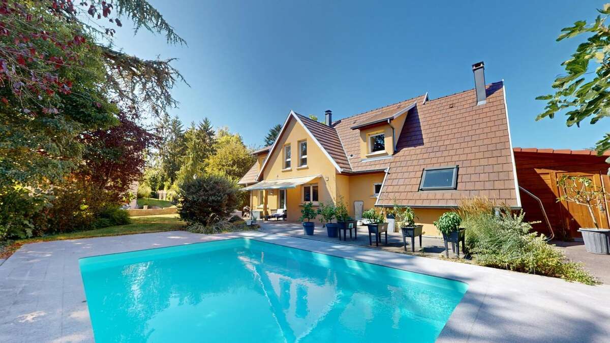 Maison à MORSCHWILLER-LE-BAS