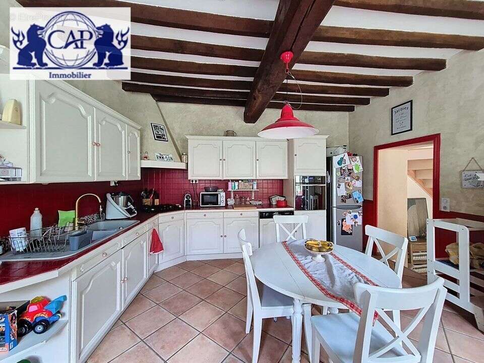 Maison à THORIGNY-SUR-OREUSE