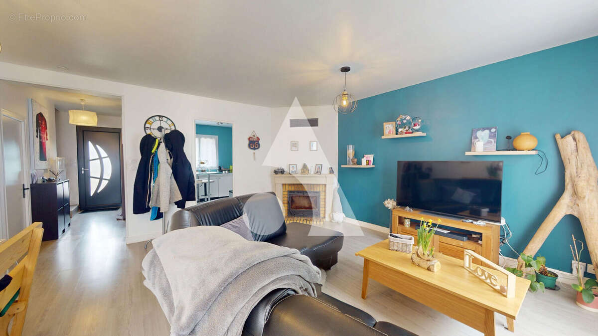 Maison à JANVILLE-SUR-JUINE