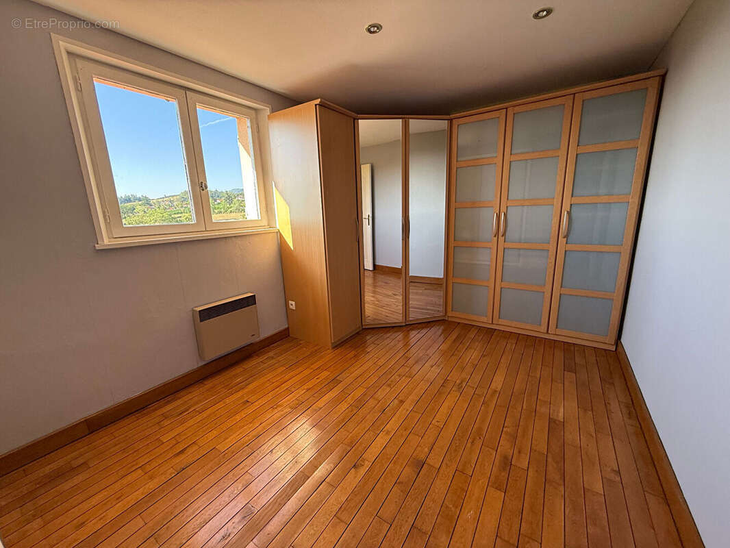 Maison Villemontais - photo 11
