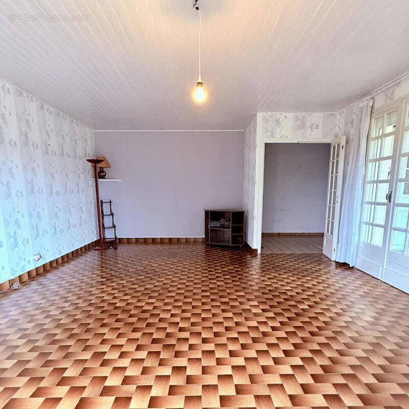 Maison à SAINT-LOUBES