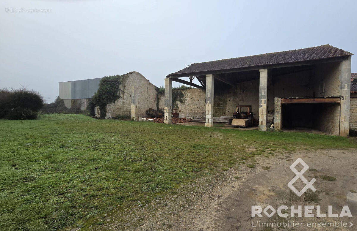 Appartement à PAILLE