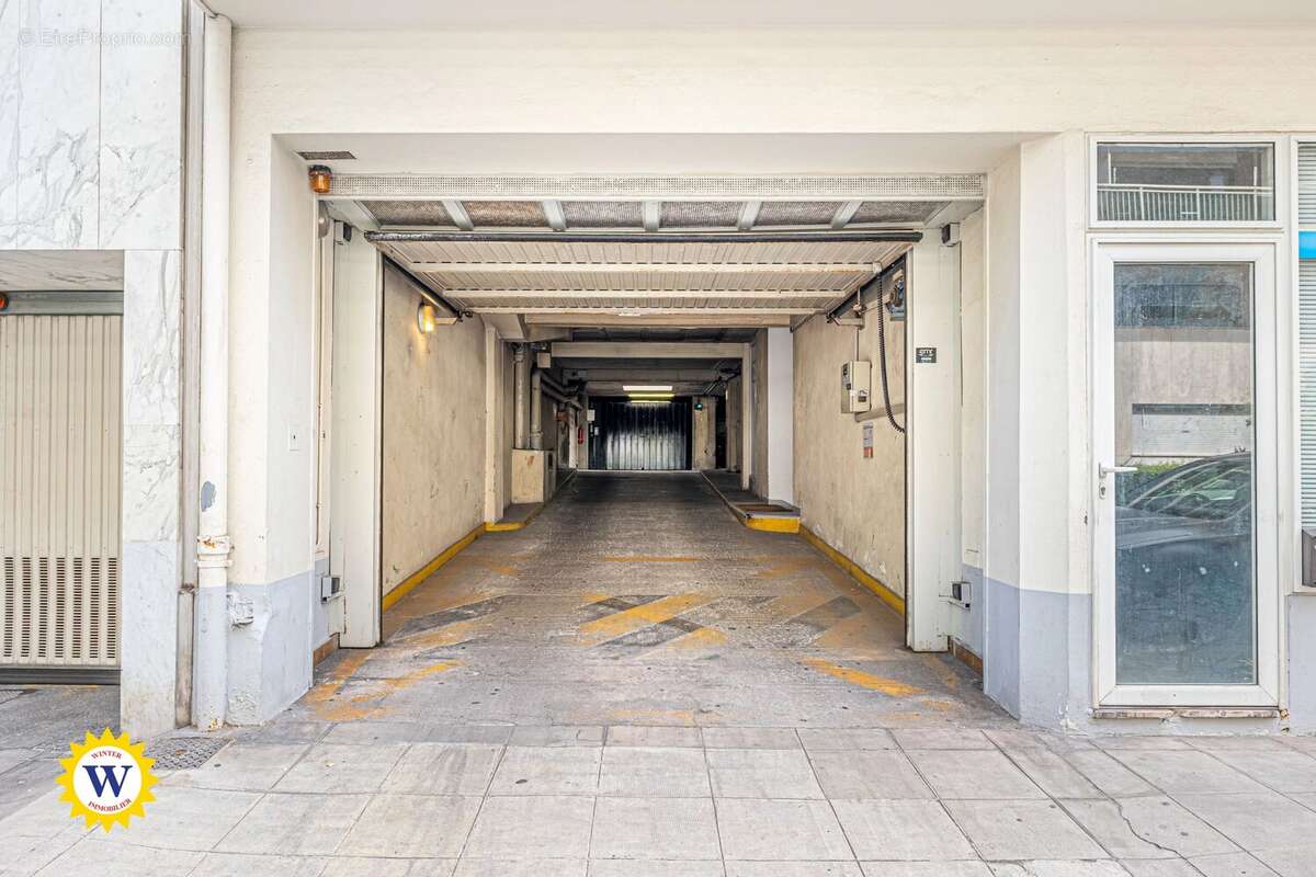 Parking à NICE