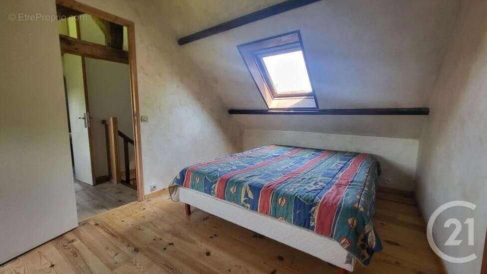 Maison à MESNIL-VERCLIVES