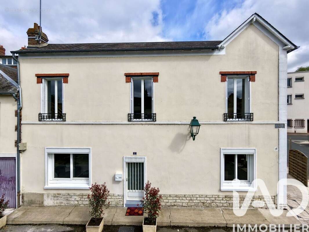 Photo 2 - Maison à MONTARGIS