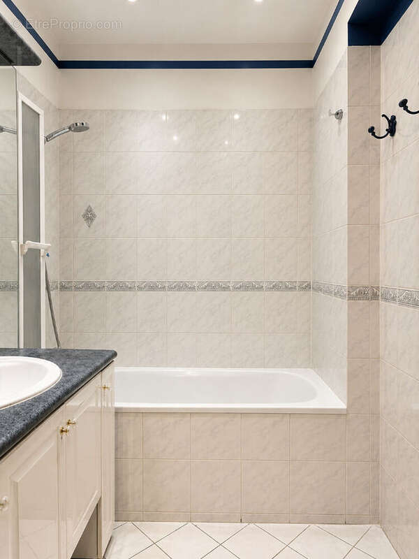 Appartement Paris 3 pièce(s) 55 m2 - photo 8