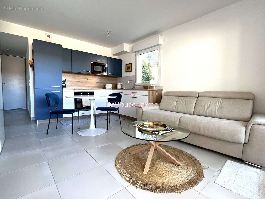 Appartement à SAINT-CYR-SUR-MER