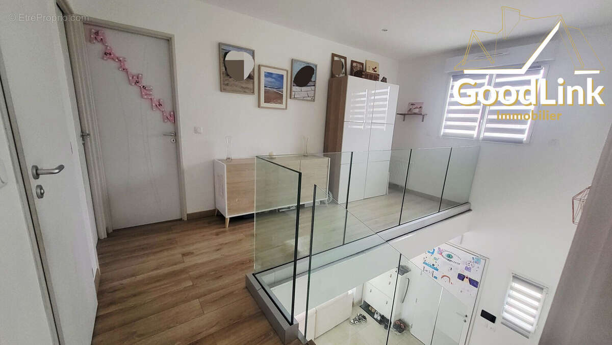 Maison à VERT-LE-GRAND