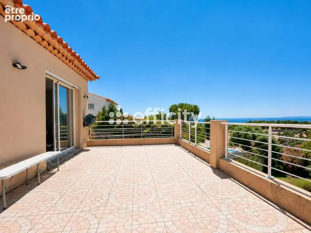 Maison 132 m² à Ensues-La-Redonne  - photo 8