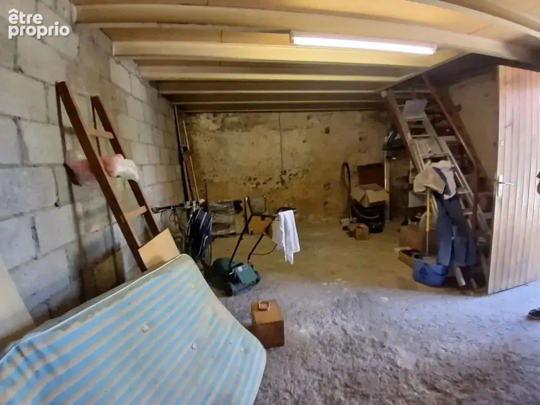 Petite maison de village avec cour et garage   Ambernac - photo 14