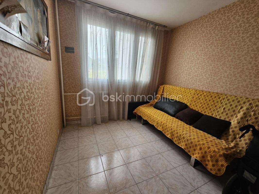 Appartement à FONTAINE