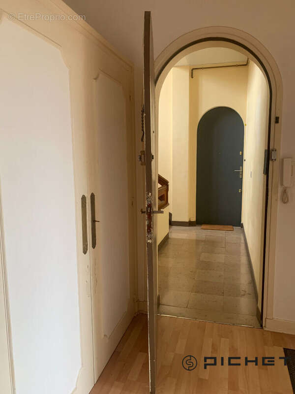Appartement Pau 3 pièce(s) 73 m2 - photo 2