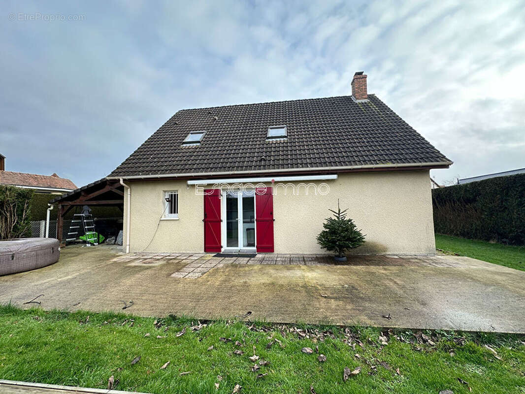 Maison à PISSY-POVILLE