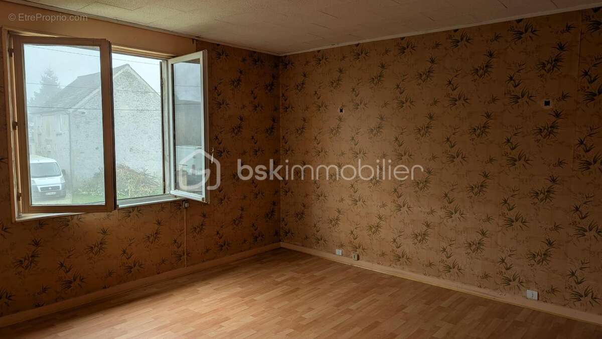 Maison à SAINT-GERMAIN-SOUS-DOUE