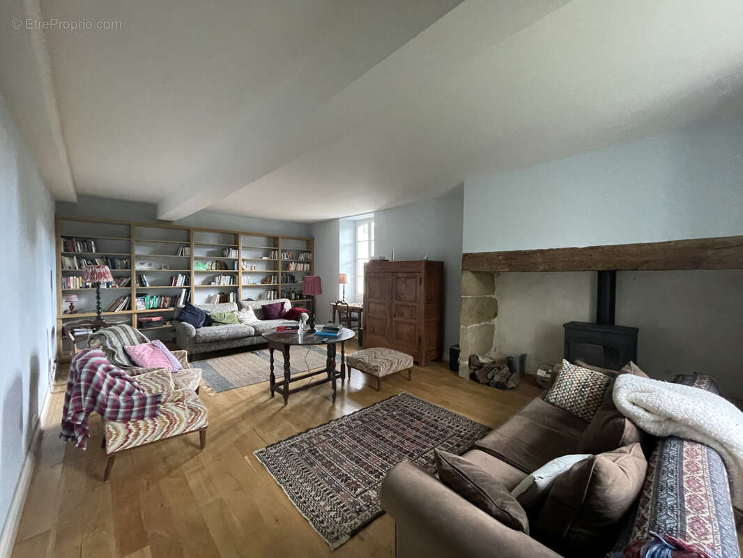 Maison à BRUGES-CAPBIS-MIFAGET