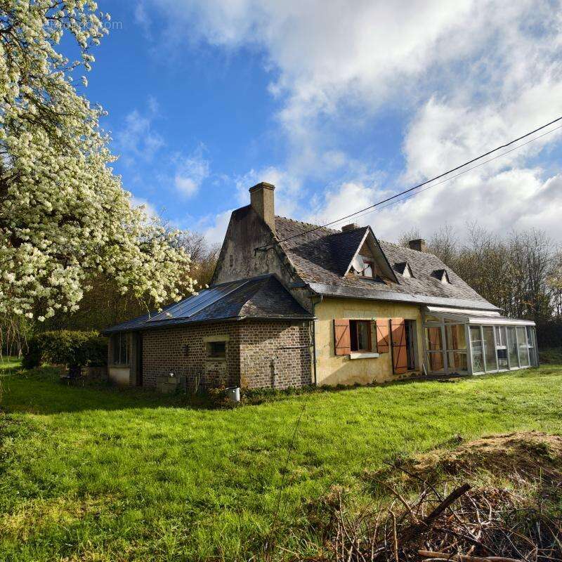 Maison à NEUILLE-PONT-PIERRE