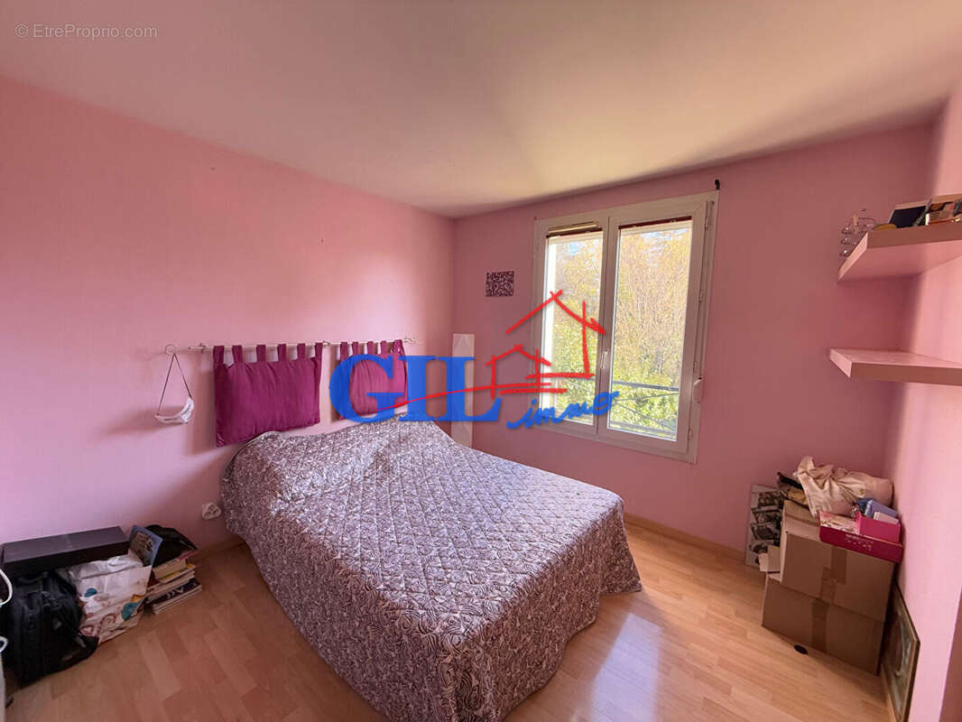 Maison à SAVIGNY-LE-TEMPLE