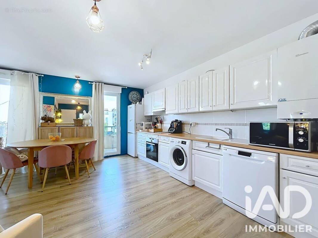 Photo 1 - Appartement à EMERAINVILLE