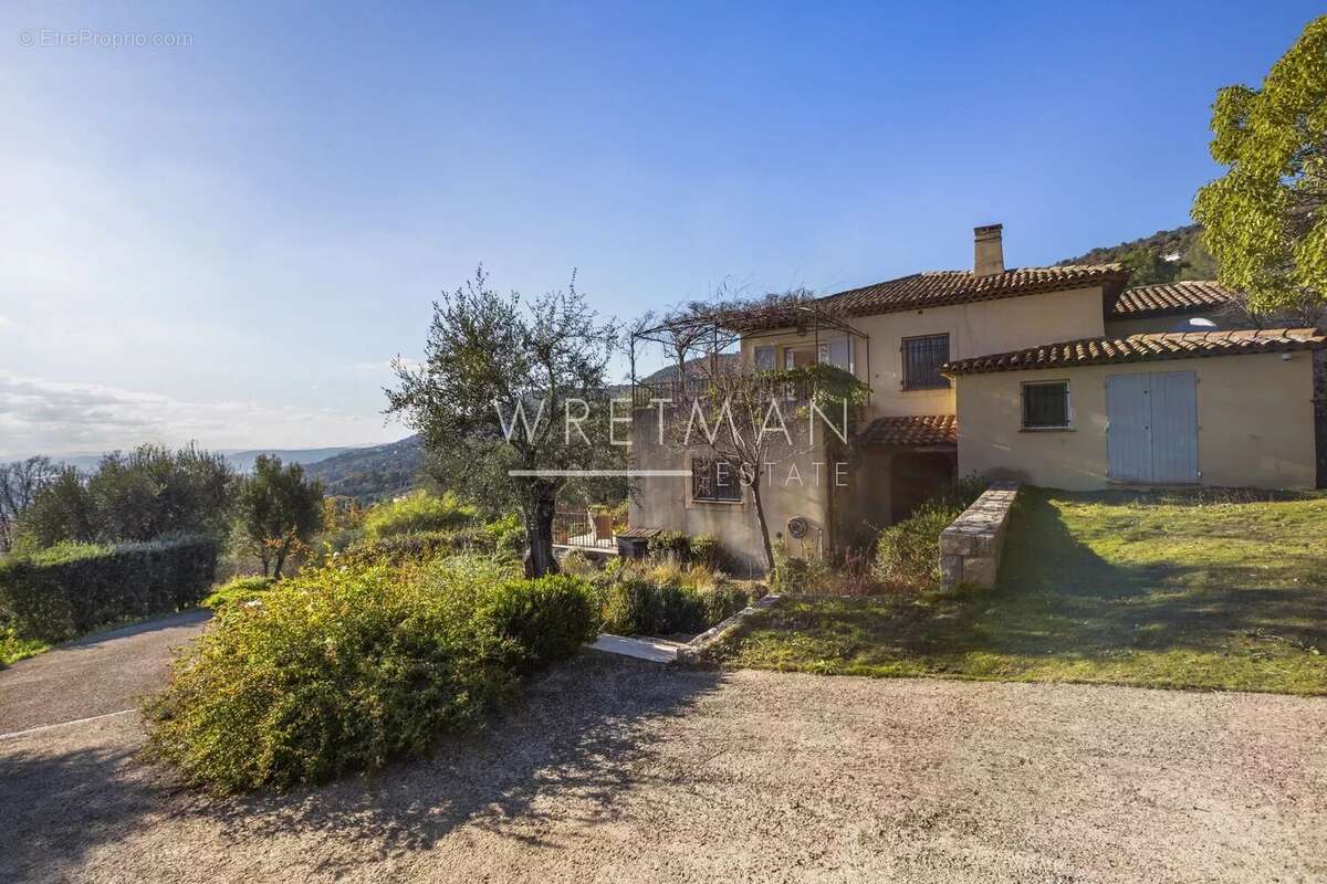 Villa provençale d'exception avec vue panoramique et piscine chauffée - Cabris - photo 33