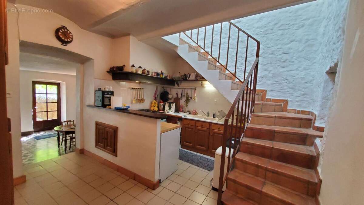 Maison à LABLACHERE
