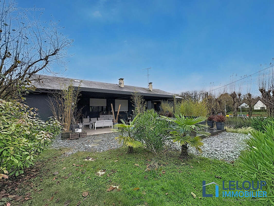 Maison à MONT-SAINT-AIGNAN