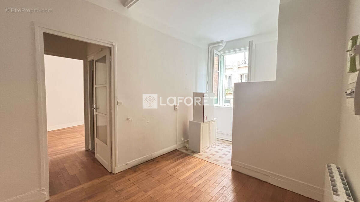 Appartement à PARIS-20E