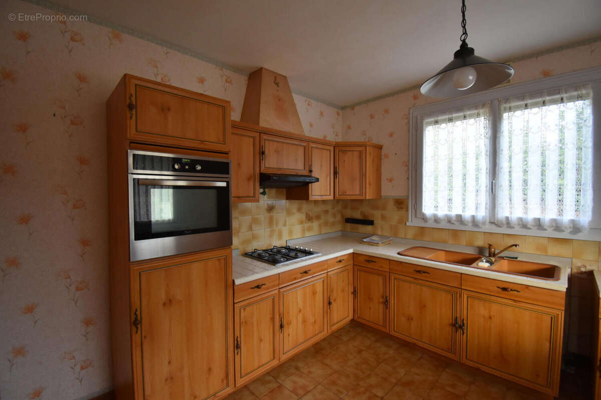 DSC_0008 - Maison à RUELLE-SUR-TOUVRE