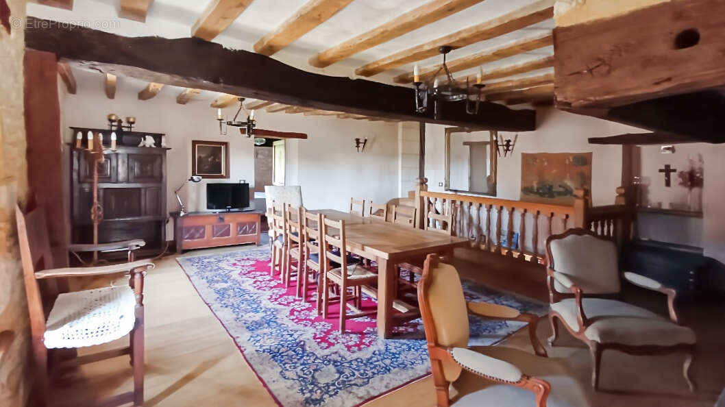 Maison à SAINT-GAULTIER