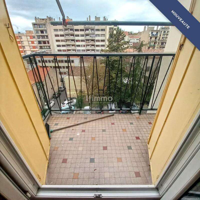 Appartement à MARSEILLE-4E