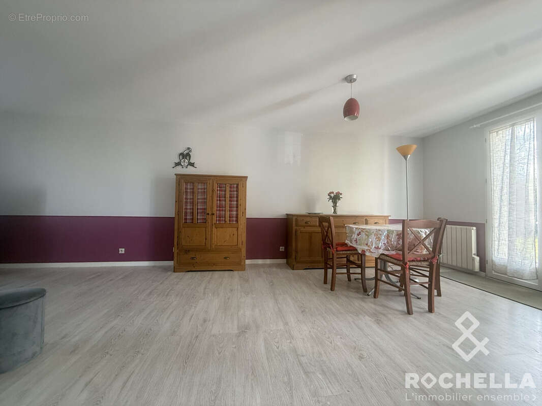 Maison à BLANZAC-LES-MATHA